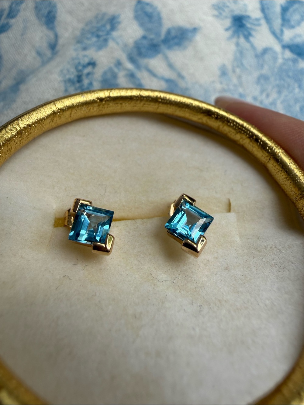 14K Solid GOLD STUD EARRINGS WITH SQUARE AZURE BLUE NATURAL TOPAZ